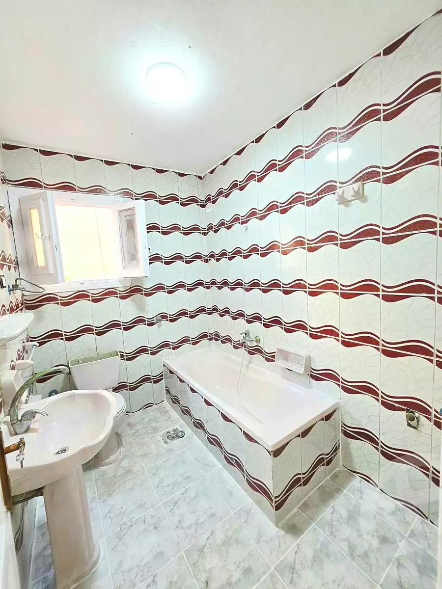 https://aqarmap.com.eg/en/listing/7279648-for-sale-alexandria-al-agamy-shataa-el-nakheel
