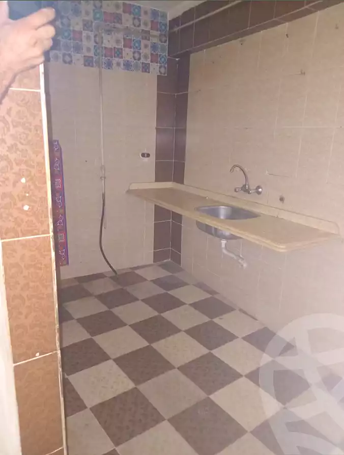 https://aqarmap.com.eg/ar/listing/7279965-for-rent-alexandria-al-agamy-el-hanouvel