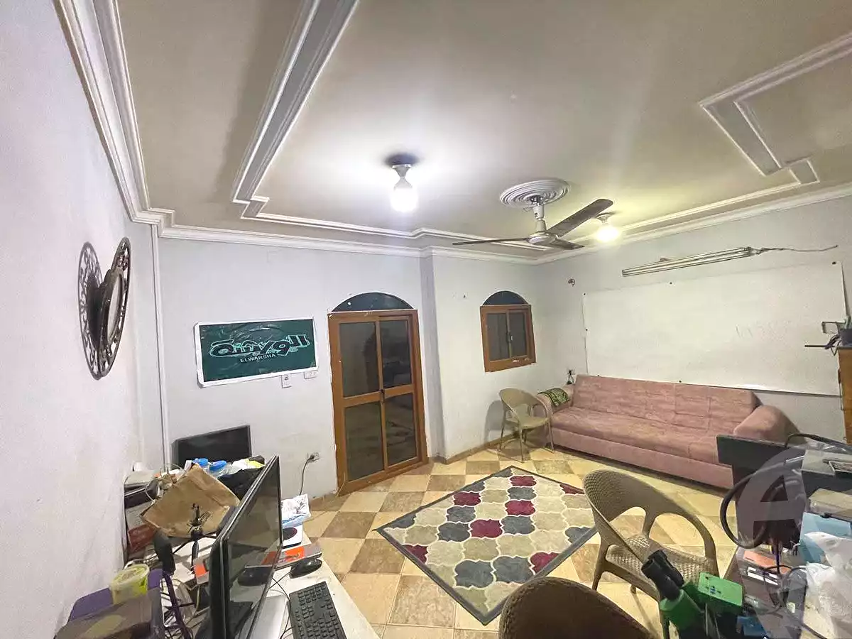 https://aqarmap.com.eg/en/listing/7280060-for-sale-cairo-helwan-mahmoud-khater-st