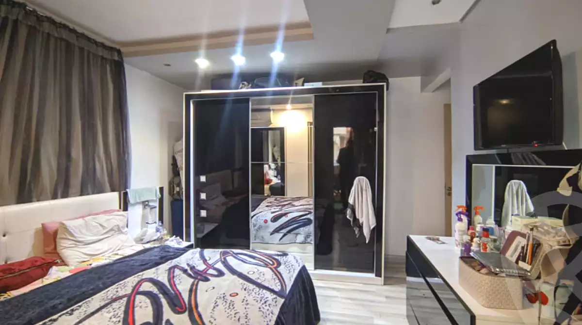 https://aqarmap.com.eg/en/listing/7280467-for-sale-alexandria-ganaklis-shr-mrtdy-bsh