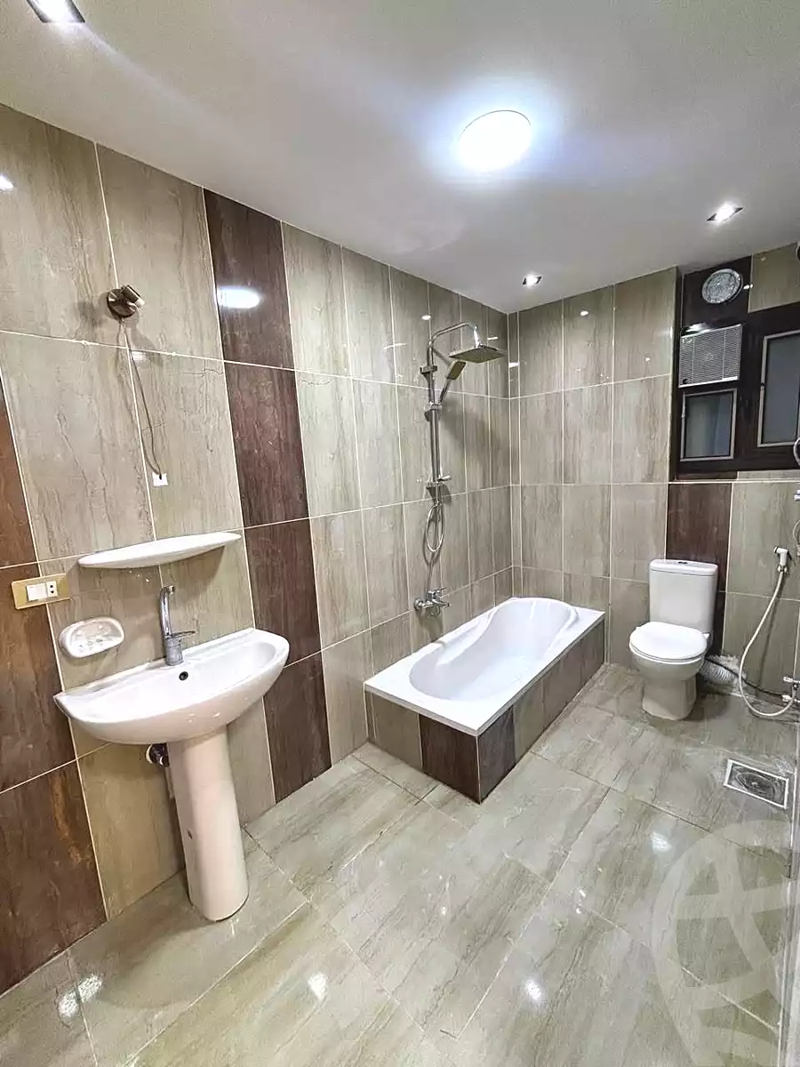 https://aqarmap.com.eg/en/listing/7280507-for-sale-alexandria-sydy-bshr-sydy-bshr-bhry-shr-mhmwd-l-yswy