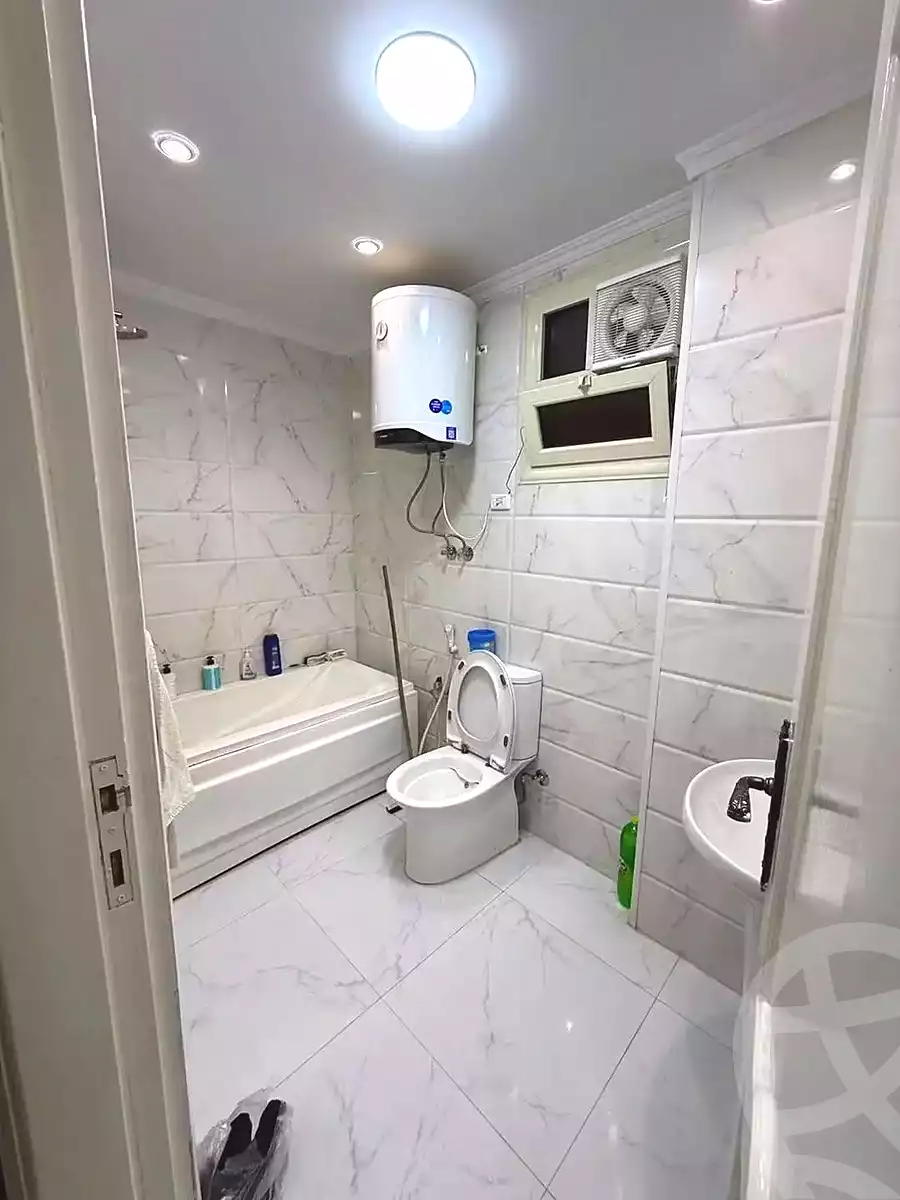 https://aqarmap.com.eg/en/listing/7280844-for-sale-cairo-faisal-el-kom-el-akhder-fakhry-rostum-st