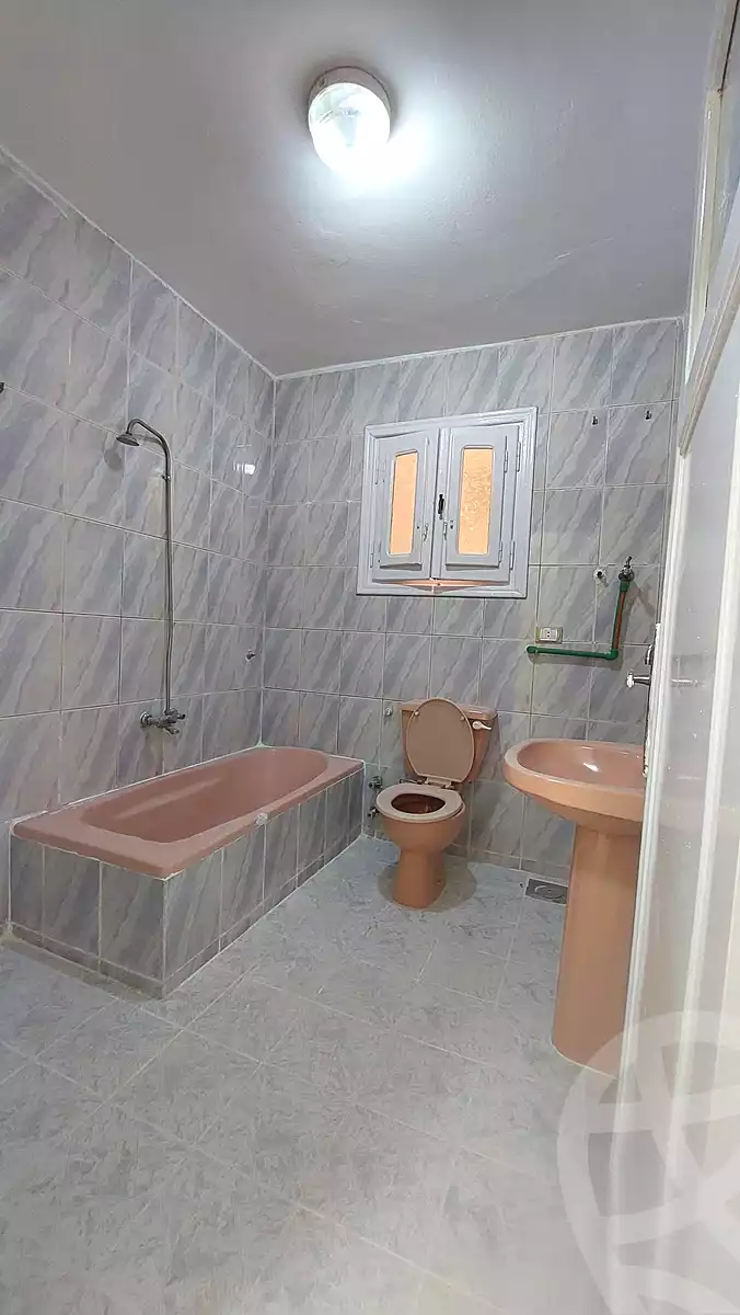 https://aqarmap.com.eg/en/listing/7280868-for-sale-alexandria-al-agamy-shataa-el-nakheel