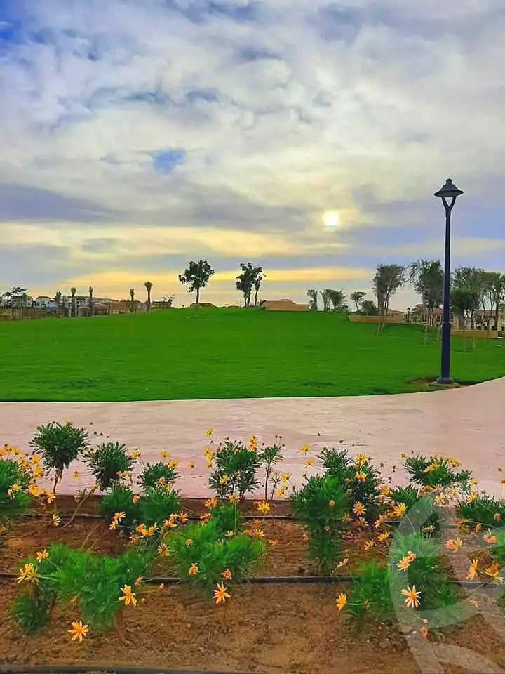 https://aqarmap.com.eg/en/listing/7281216-for-sale-cairo-new-cairo-6th-settlement-compounds-hyde-park-central-compound