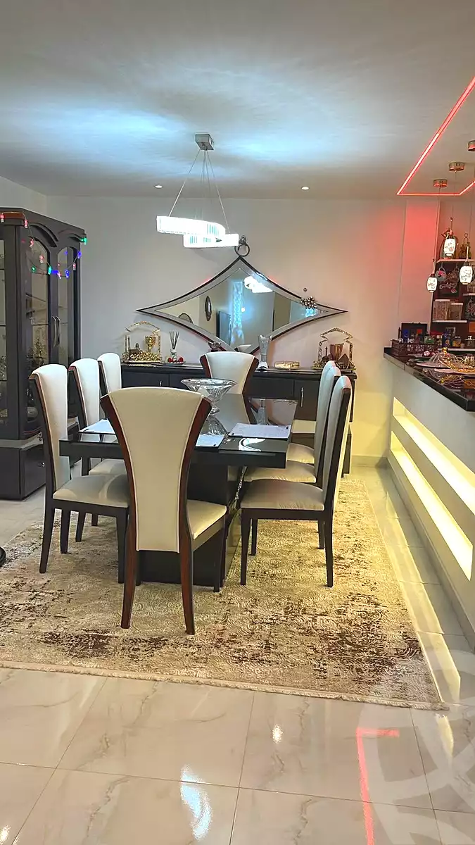 https://aqarmap.com.eg/ar/listing/7281442-for-sale-cairo-el-sheikh-zayed-city-el-hay-eltaseaa-area-1-el-bostan-st