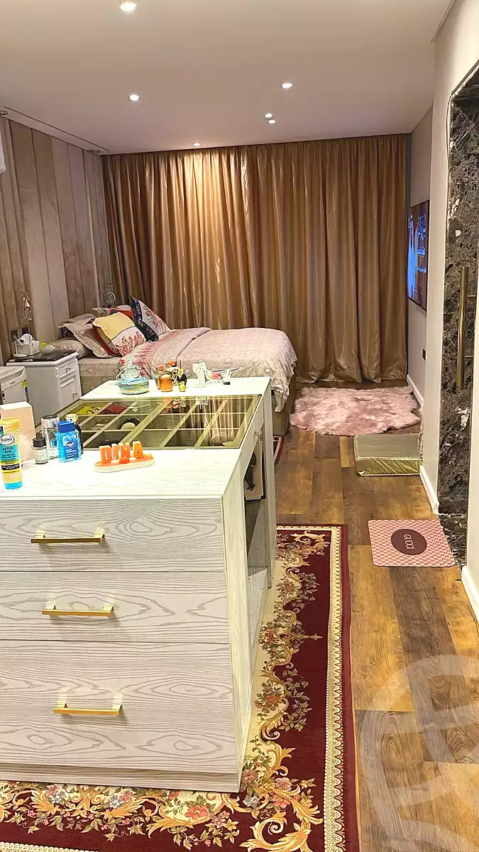 https://aqarmap.com.eg/ar/listing/7281442-for-sale-cairo-el-sheikh-zayed-city-el-hay-eltaseaa-area-1-el-bostan-st