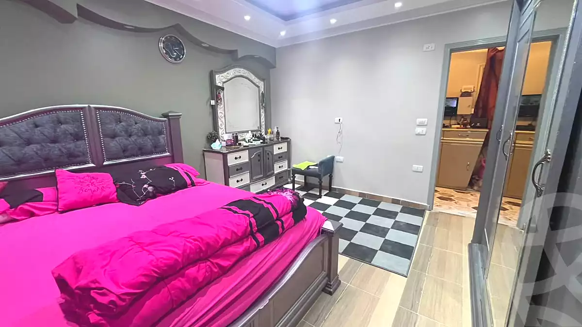 https://aqarmap.com.eg/en/listing/7281519-for-sale-cairo-el-sheikh-zayed-city-el-hay-el-khames-lhy-lkhms