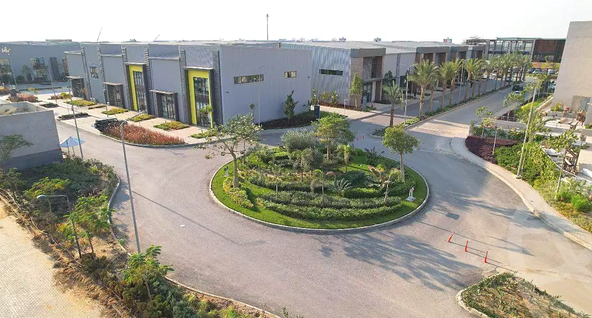 https://aqarmap.com.eg/ar/listing/7281664-for-sale-cairo-new-cairo-compounds-district-5-the-plateau-district-5
