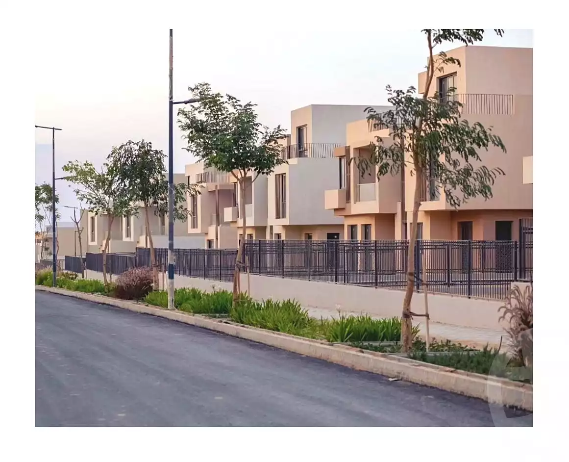 https://aqarmap.com.eg/ar/listing/7281744-for-sale-cairo-new-cairo-compounds-eastown-eastown-parks