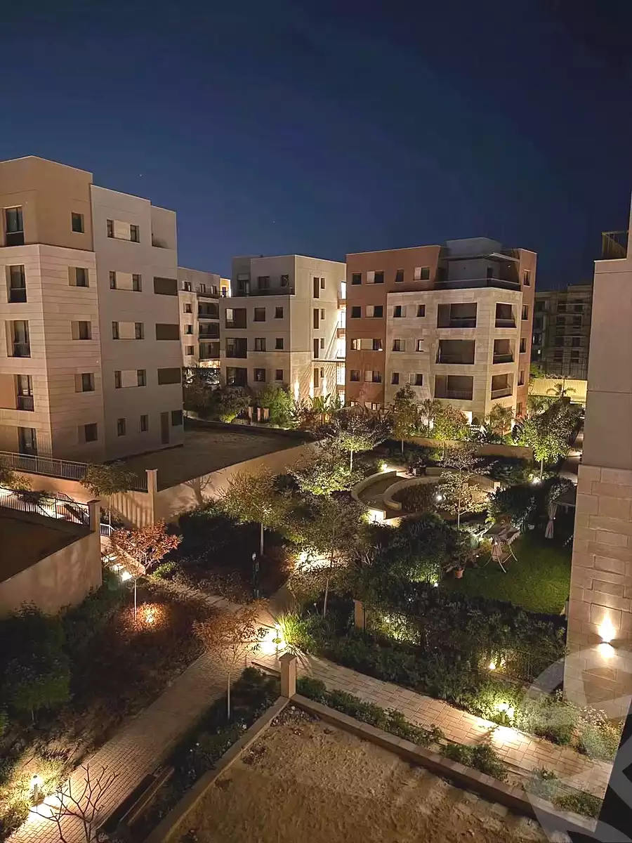 https://aqarmap.com.eg/ar/listing/7281753-for-sale-cairo-new-cairo-compounds-district-5-d-park-district-5-compound-marakez