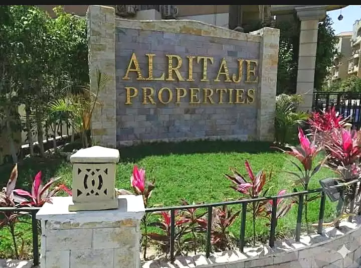 https://aqarmap.com.eg/ar/listing/7281765-for-rent-cairo-new-cairo-compounds-ritaj