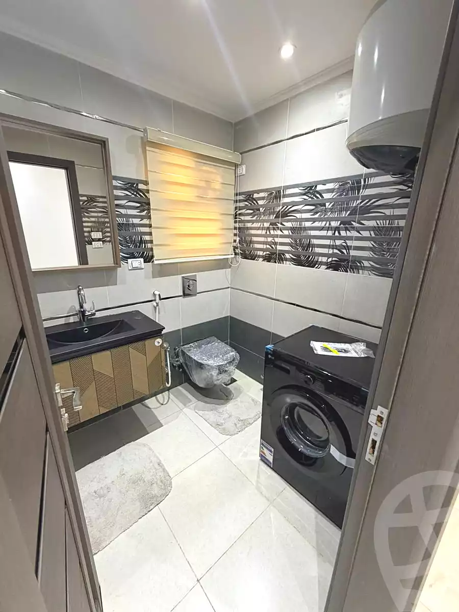 https://aqarmap.com.eg/en/listing/7281808-for-sale-cairo-new-cairo-compounds-mwrd-fq-llttwyr