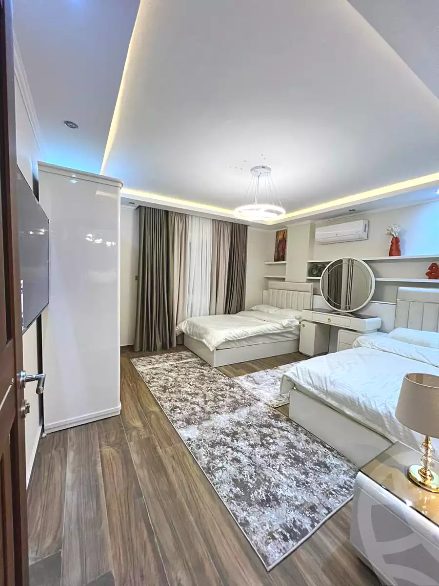 https://aqarmap.com.eg/en/listing/7281812-for-sale-cairo-new-cairo-compounds-mwrd-fq-llttwyr
