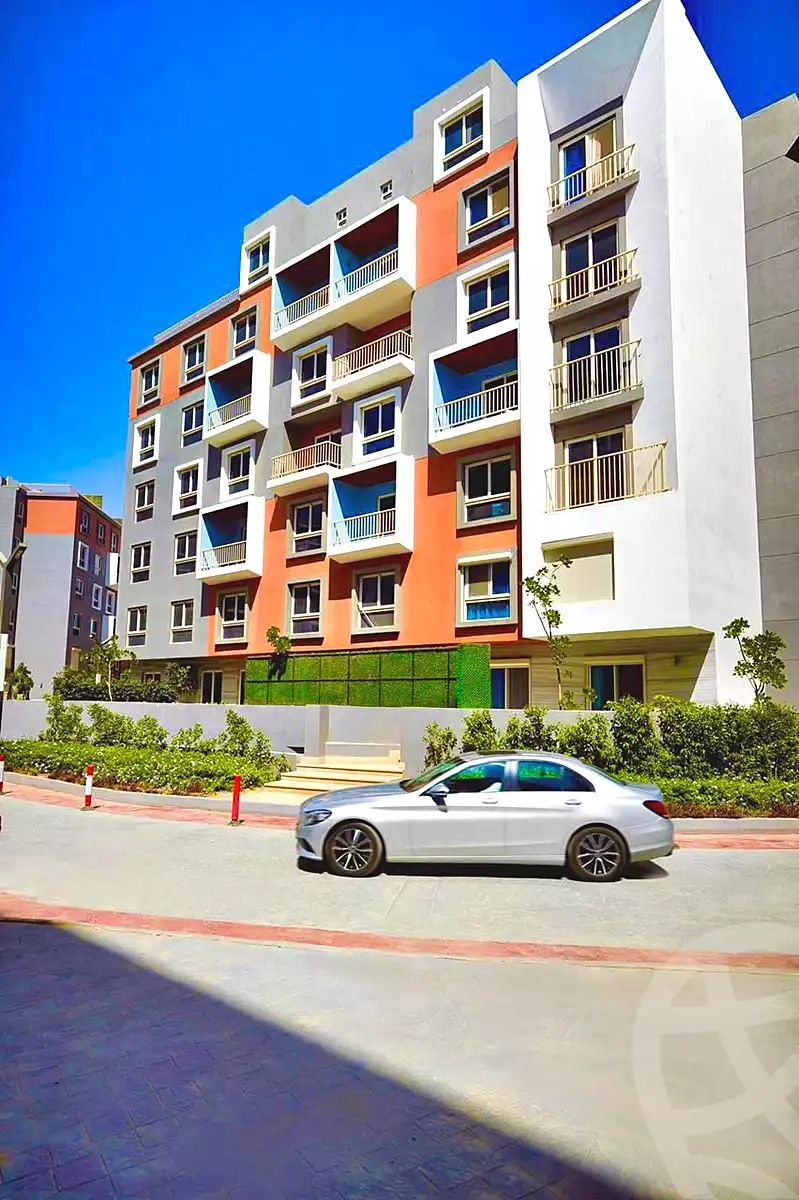 https://aqarmap.com.eg/en/listing/7281900-for-sale-cairo-new-cairo-compounds-mwrd-fq-llttwyr