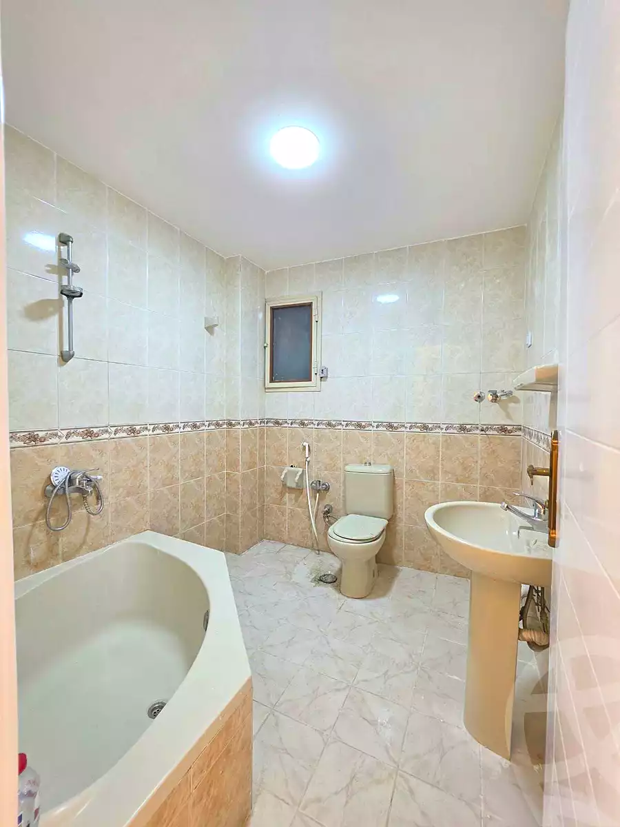 https://aqarmap.com.eg/en/listing/7282267-for-sale-alexandria-sydy-bshr-sydy-bshr-bhry-shr-khld-bn-lwlyd