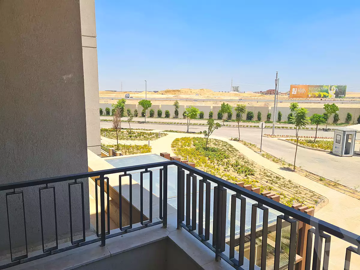 https://aqarmap.com.eg/ar/listing/7282699-for-sale-cairo-el-sheikh-zayed-city-alex-cairo-desert-road-kmbwnd-fy-tryq-skndry-lshrwy
