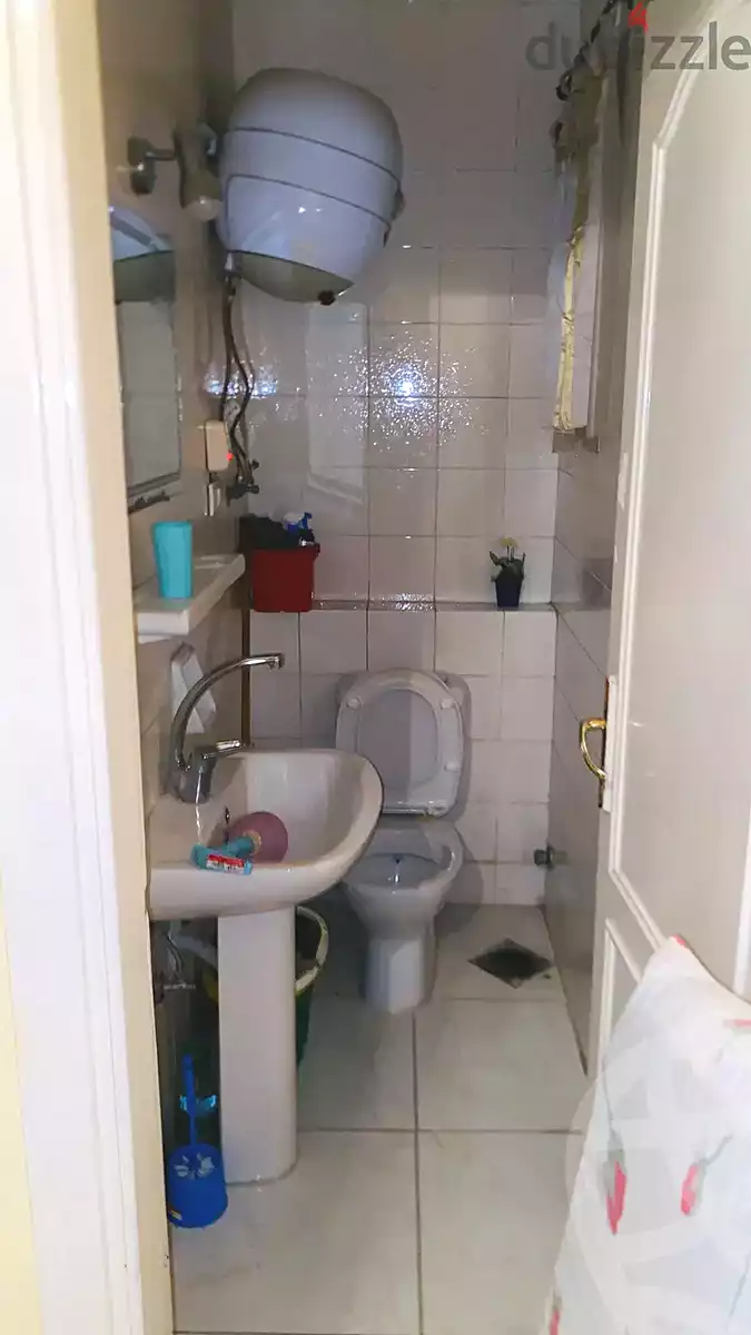 https://aqarmap.com.eg/en/listing/7283003-for-rent-cairo-6th-of-october-lhsry