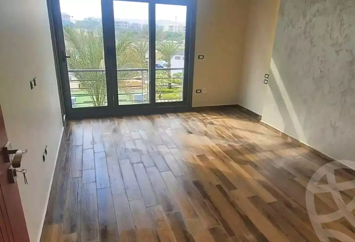 https://aqarmap.com.eg/ar/listing/7283004-for-sale-cairo-new-cairo-compounds-mountain-view1-1-compound