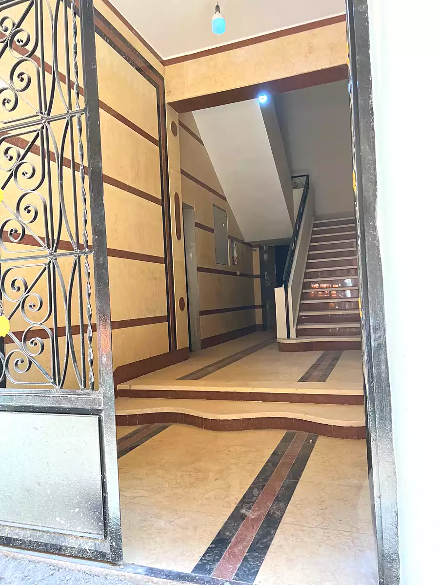 https://aqarmap.com.eg/en/listing/7283088-for-sale-sohag-tahta-el-sawalem