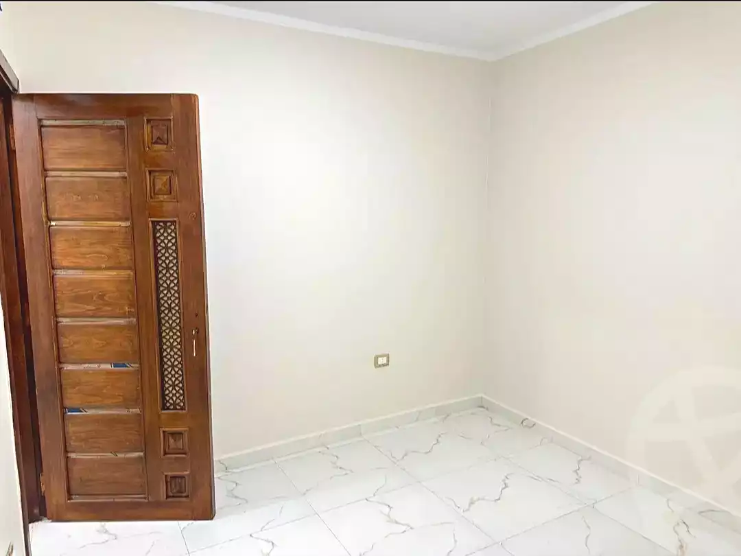 https://aqarmap.com.eg/ar/listing/7283208-for-rent-alexandria-al-agamy-lbytsh-bianchiii