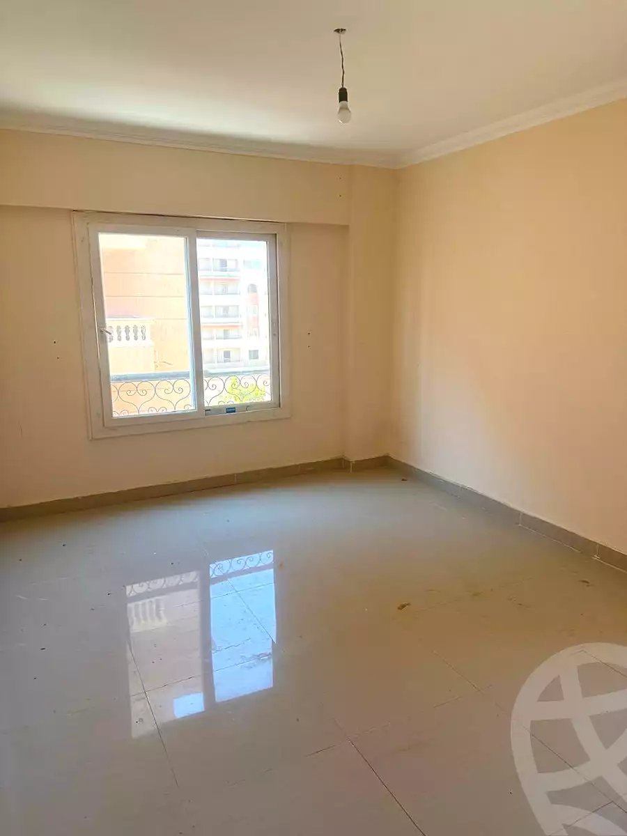 https://aqarmap.com.eg/en/listing/7283806-for-sale-cairo-new-cairo-compounds-light-city