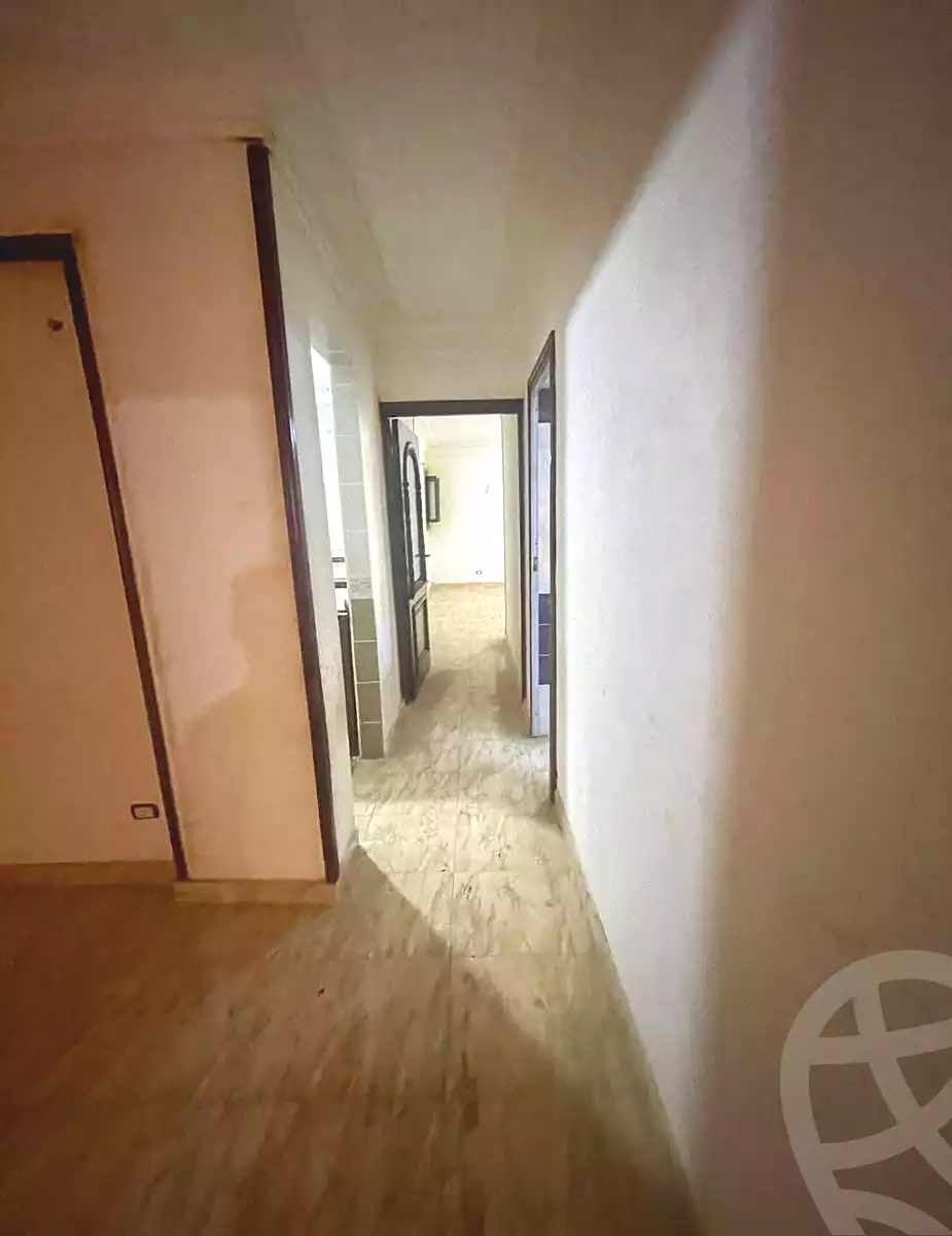https://aqarmap.com.eg/ar/listing/7283947-for-sale-alexandria-al-agamy-lbytsh-el-saleheen-mosque-st