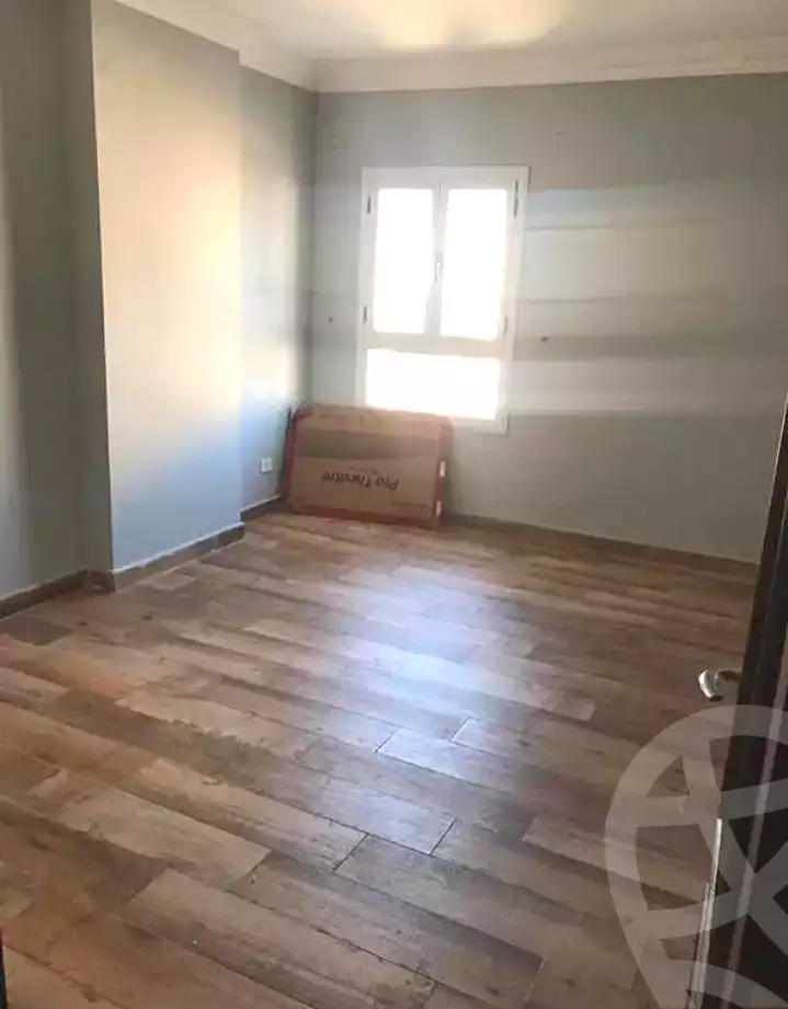 https://aqarmap.com.eg/ar/listing/7284321-for-rent-alexandria-tharwat