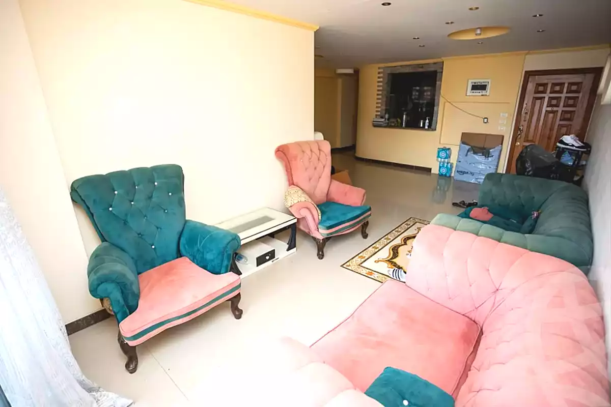 https://aqarmap.com.eg/ar/listing/7284489-for-sale-alexandria-camp-cesar-port-said-street
