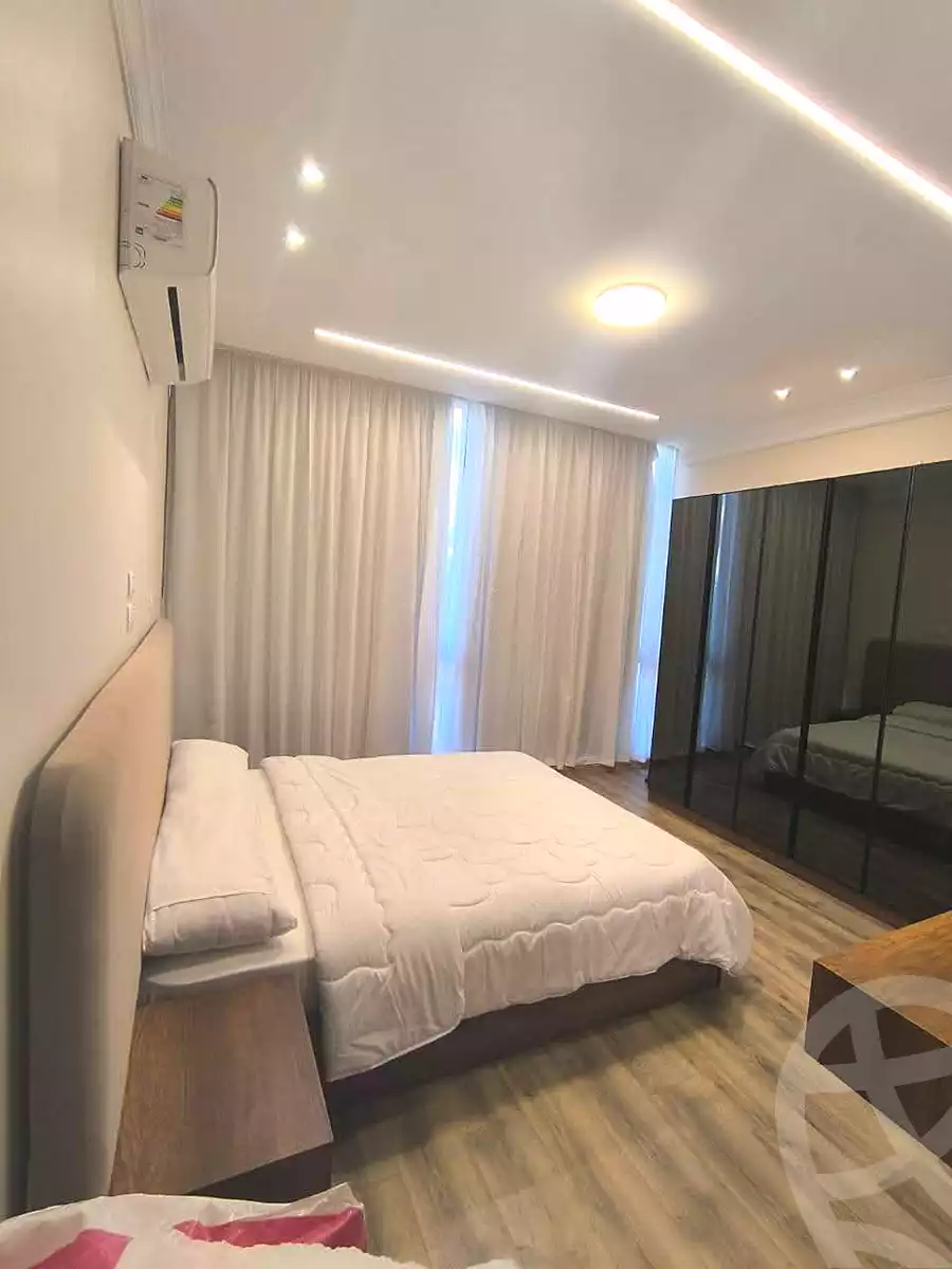 https://aqarmap.com.eg/ar/listing/7284501-for-sale-cairo-new-cairo-compounds-sarai-esse-residence-sarai