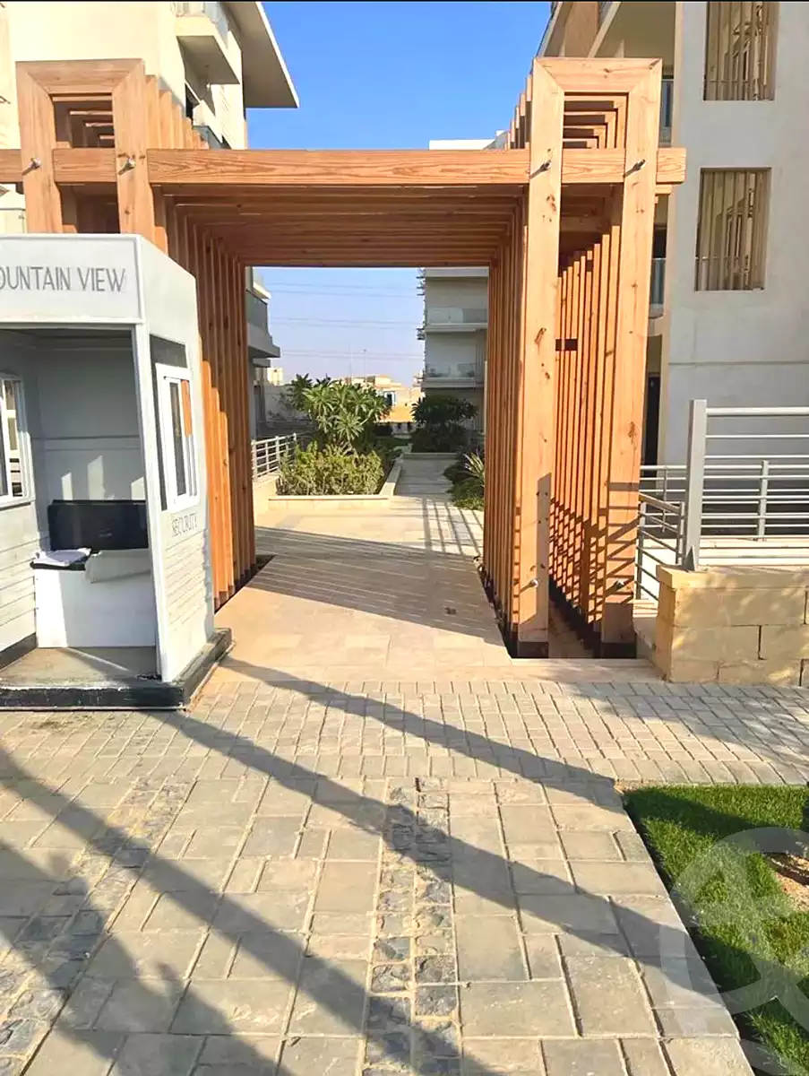 https://aqarmap.com.eg/ar/listing/7284568-for-sale-cairo-new-cairo-compounds-tag-city-shalya-taj-city