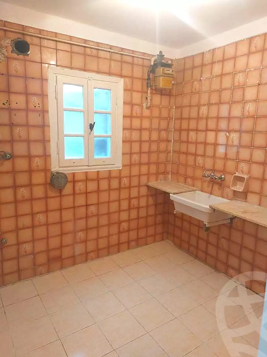 https://aqarmap.com.eg/en/listing/7284989-for-rent-alexandria-bolekly