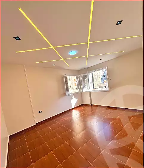 https://aqarmap.com.eg/ar/listing/7285178-for-sale-alexandria-miami-street-56