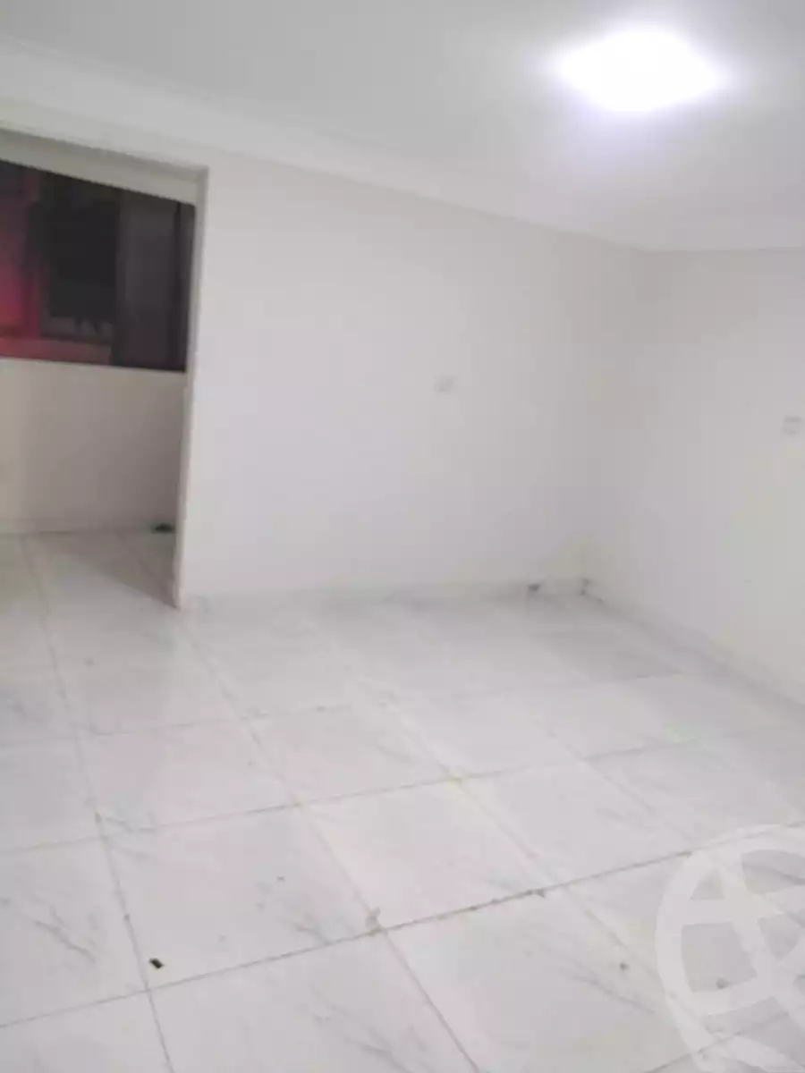 https://aqarmap.com.eg/ar/listing/7285537-for-sale-alexandria-el-asafra-shr-45