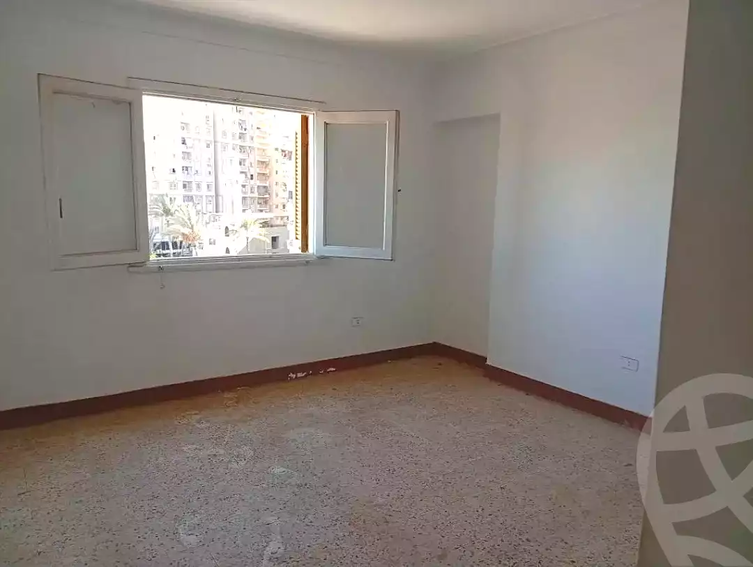 https://aqarmap.com.eg/en/listing/7286053-for-sale-alexandria-el-mandara-nabawy-al-mohandes-st