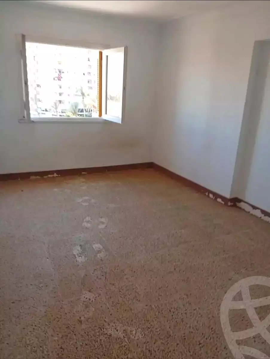 https://aqarmap.com.eg/en/listing/7286053-for-sale-alexandria-el-mandara-nabawy-al-mohandes-st