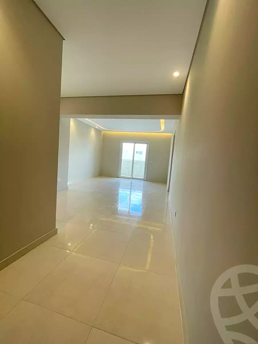 https://aqarmap.com.eg/ar/listing/7286101-for-rent-cairo-new-cairo-compounds-mwntn-fyw-y-syty-club-park-mountain-view-icity