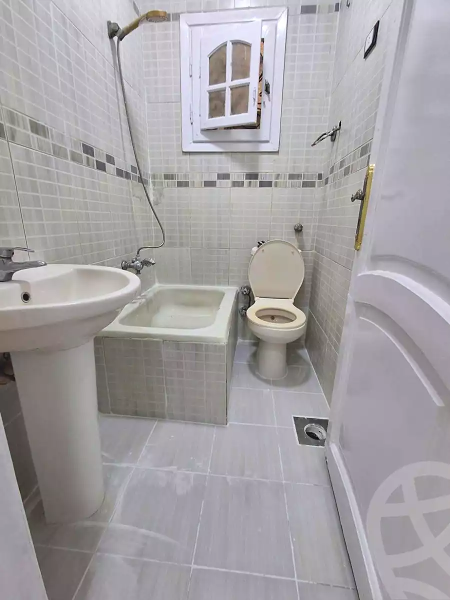 https://aqarmap.com.eg/en/listing/7286373-for-sale-alexandria-al-agamy-shataa-el-nakheel