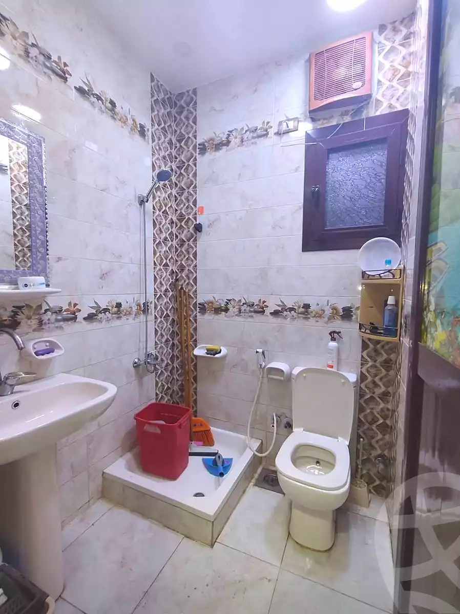 https://aqarmap.com.eg/en/listing/7286686-for-sale-qalyubia-shubra-el-khaima-om-bayoumi