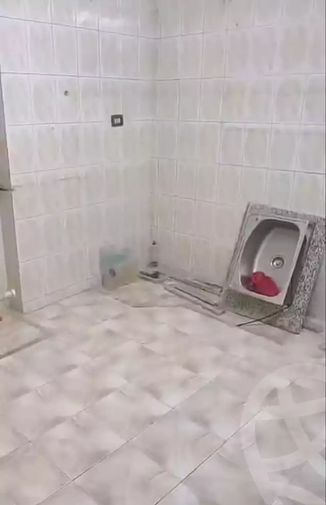 https://aqarmap.com.eg/ar/listing/7286936-for-rent-cairo-ain-shams-ain-shams-el-sharkia-el-eshrein-stt