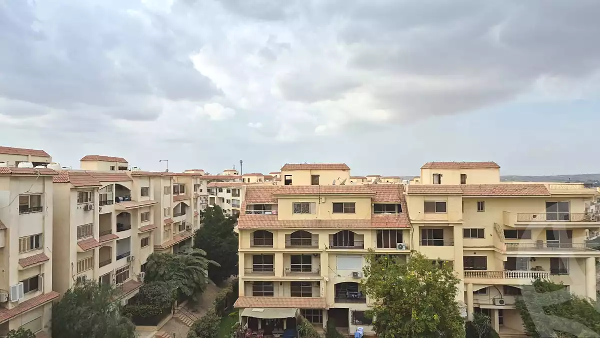 https://aqarmap.com.eg/en/listing/7287486-for-sale-cairo-al-oubour-compounds-golf-city
