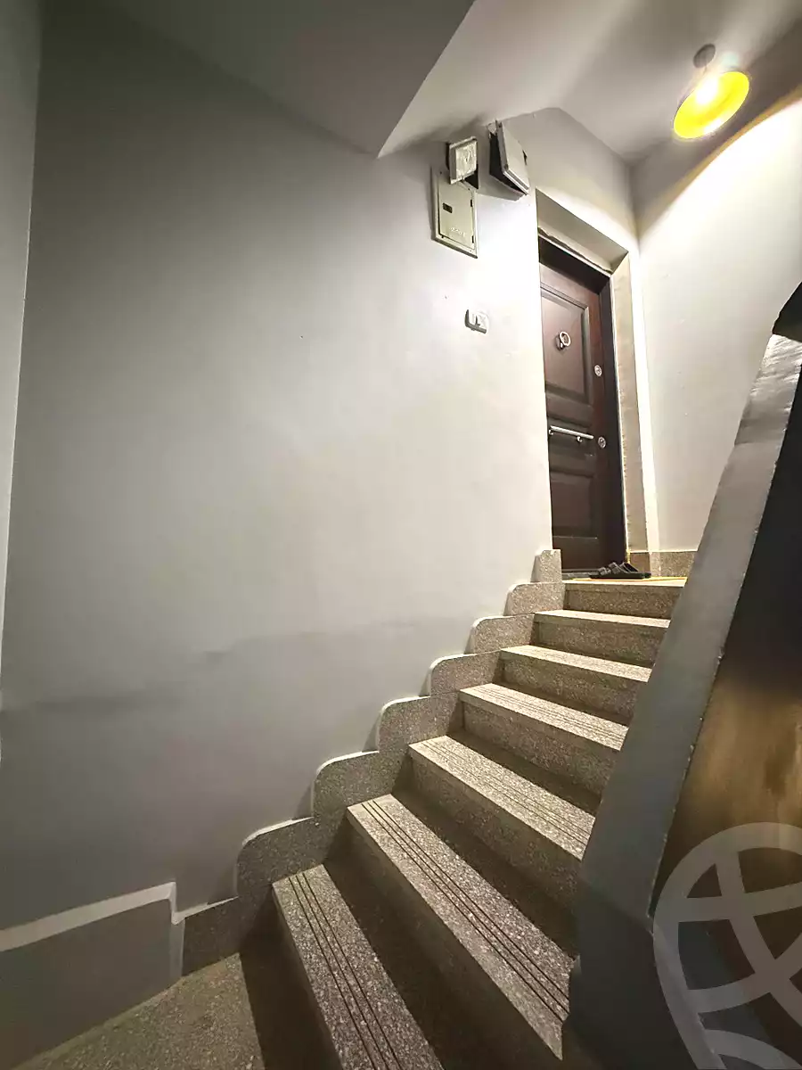 https://aqarmap.com.eg/ar/listing/7287803-for-sale-cairo-helwan-kwrnysh-hlwn