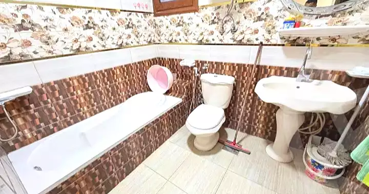 https://aqarmap.com.eg/en/listing/7288068-for-sale-alexandria-el-mandara-moritania-st
