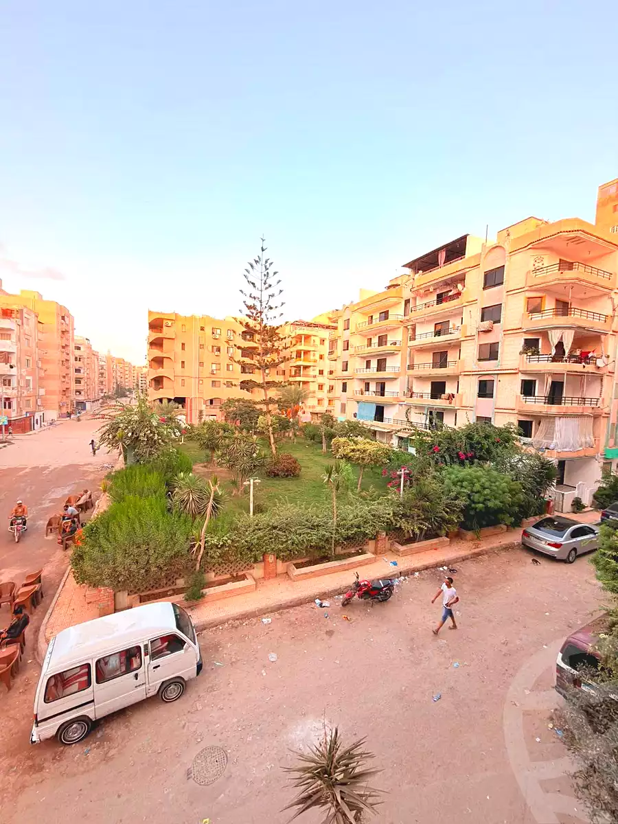 https://aqarmap.com.eg/ar/listing/7288111-for-sale-alexandria-al-agamy-shataa-el-nakheel