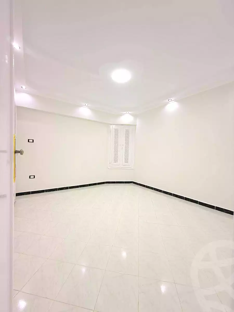 https://aqarmap.com.eg/en/listing/7288216-for-sale-alexandria-al-agamy-shataa-el-nakheel