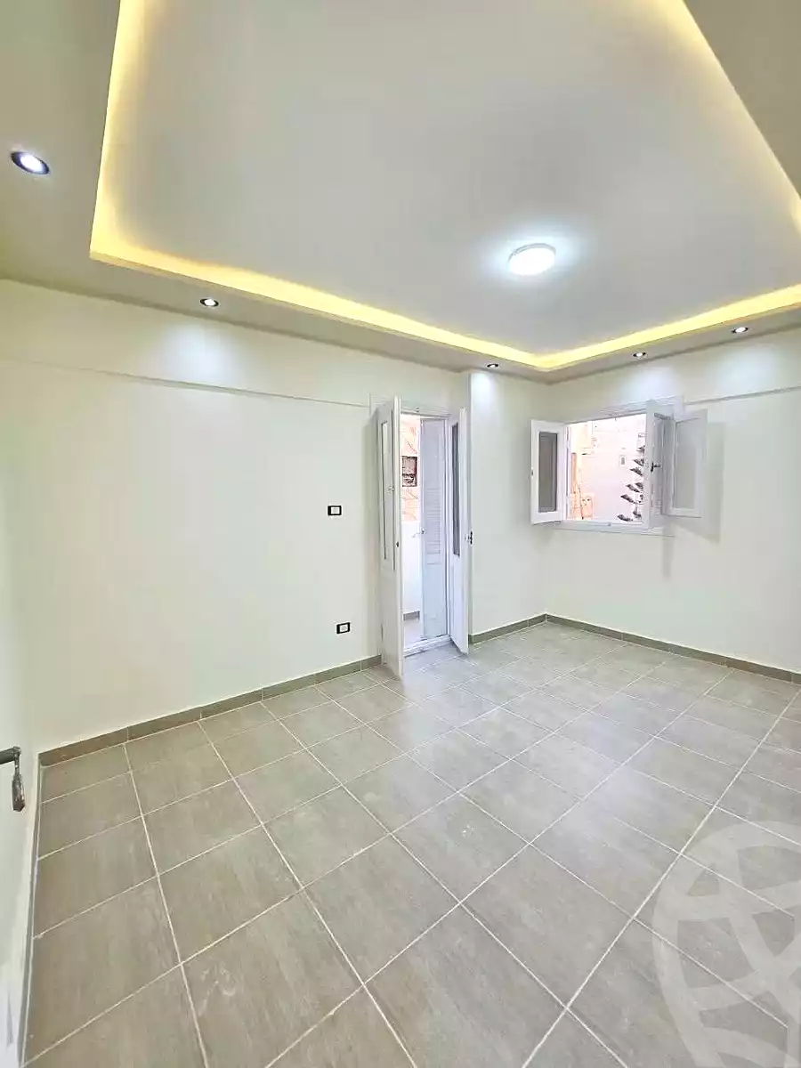 https://aqarmap.com.eg/ar/listing/7288493-for-sale-alexandria-al-agamy-shataa-el-nakheel
