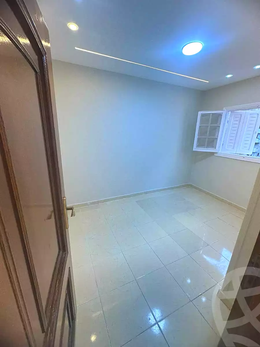 https://aqarmap.com.eg/ar/listing/7288834-for-sale-alexandria-sydy-bshr