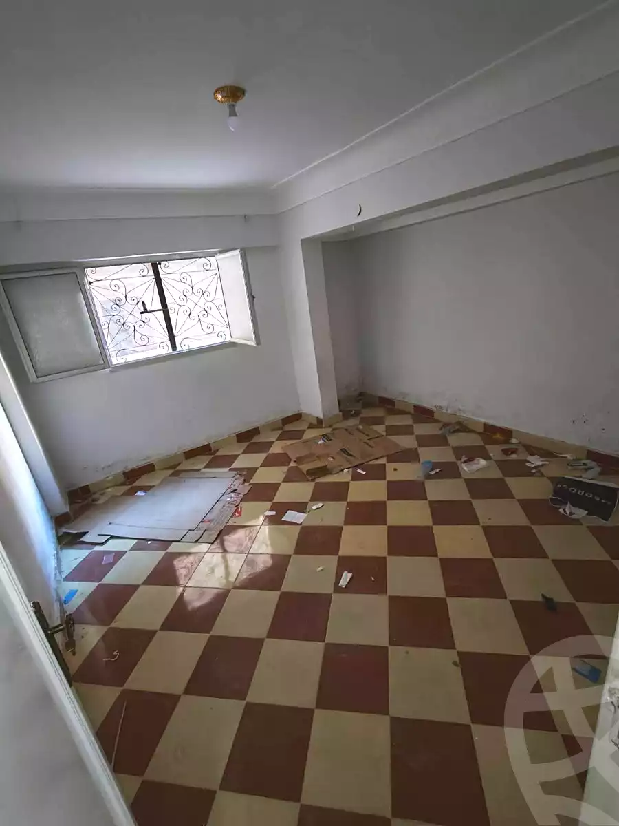 https://aqarmap.com.eg/en/listing/7289172-for-sale-alexandria-al-agamy-el-hanouvel-el-salam-st