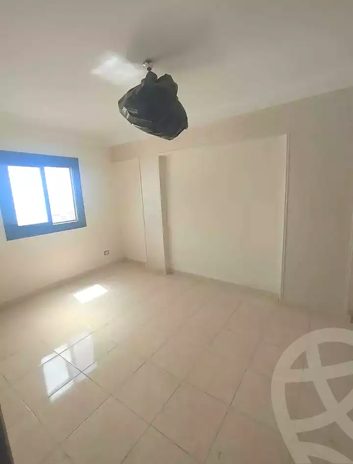 https://aqarmap.com.eg/ar/listing/7289525-for-sale-alexandria-al-agamy-lbytsh-shahr-al-assal-st