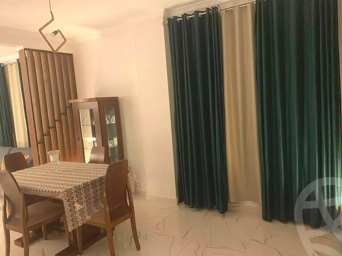 https://aqarmap.com.eg/en/listing/7289702-for-sale-cairo-el-sheikh-zayed-city-el-hay-elsabeaa