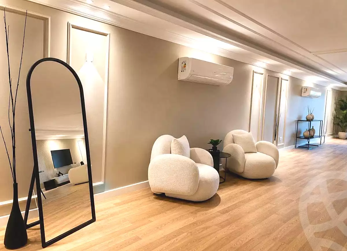 https://aqarmap.com.eg/en/listing/7289773-for-sale-cairo-new-cairo-compounds-mountain-view1-1-compound